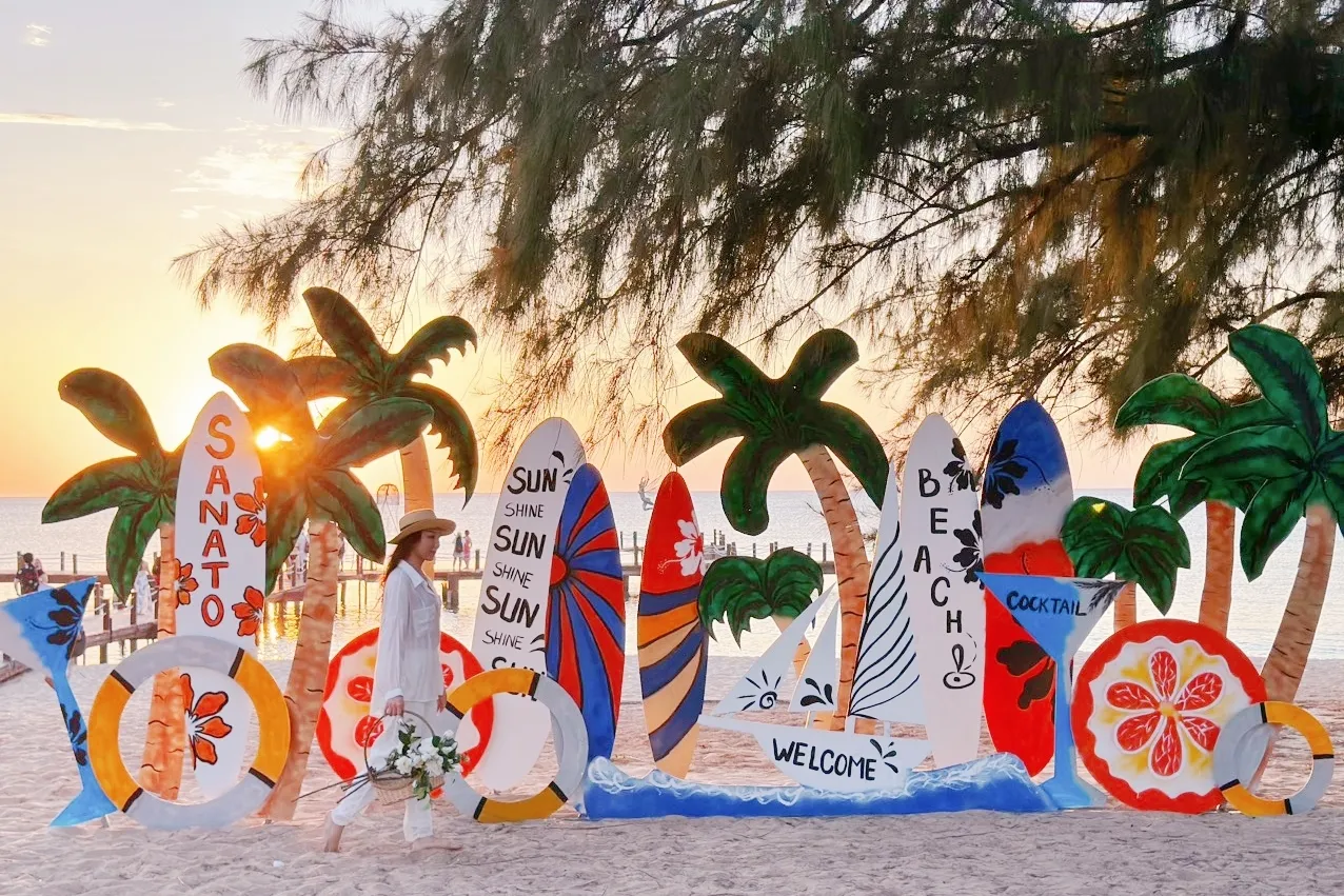Beach Club Sunset Sanato — beachside relaxation