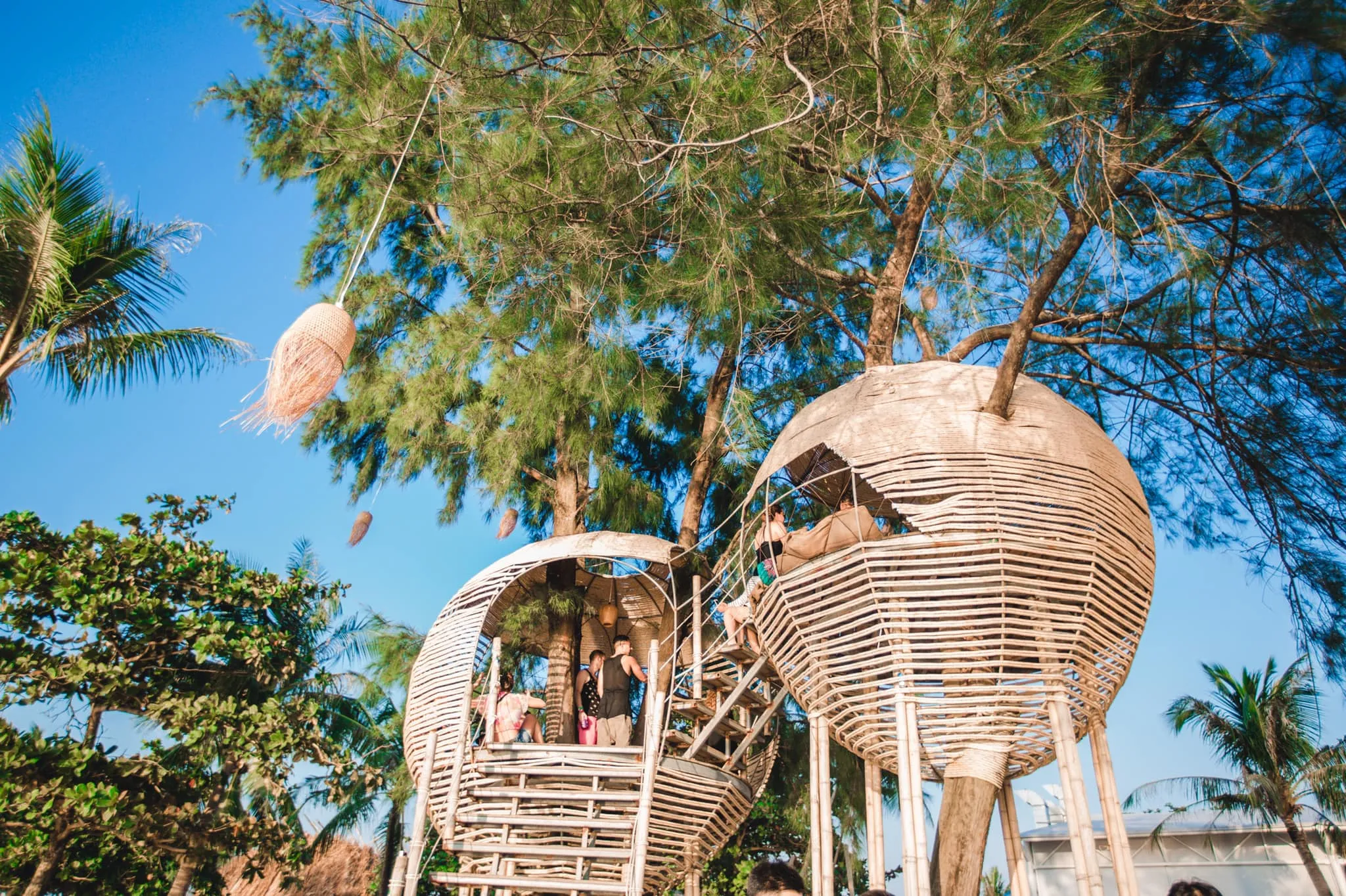 Beach Club Sunset Sanato — beach entertainment area