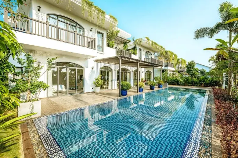 VIP Beachfront Villa